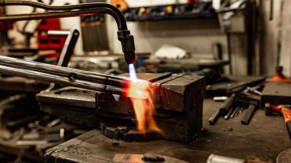 From MIG Welding to TIG Welding: A Guide to Setting Up a Welding Machine - Image 2